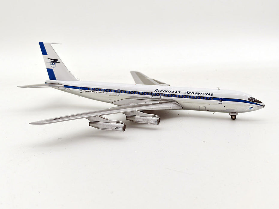 RM70301P | Retro Models 1:200 | Boeing 707-387C Aerolineas Argentinas LV-JGP (with stand)