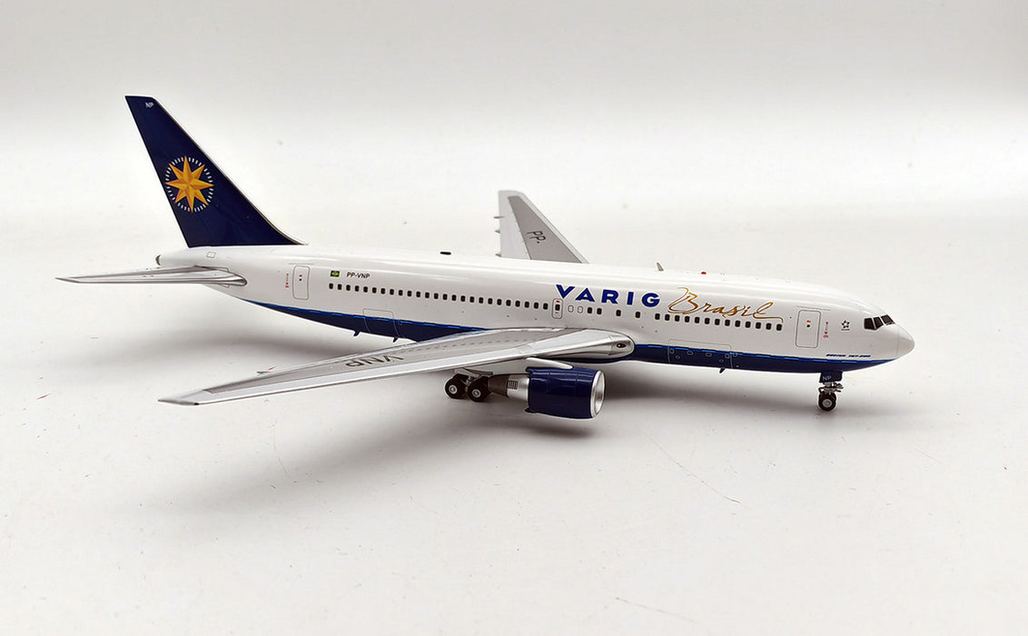 IF762VR1223 | InFlight200 1:200 | Boeing 767-241ER Varig PP-VNP with stand