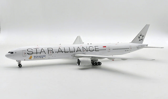 WB-777-3-021 | WB Models 1:200 | Boeing 777-312 Singapore Airlines Star Alliance 9V-SYL