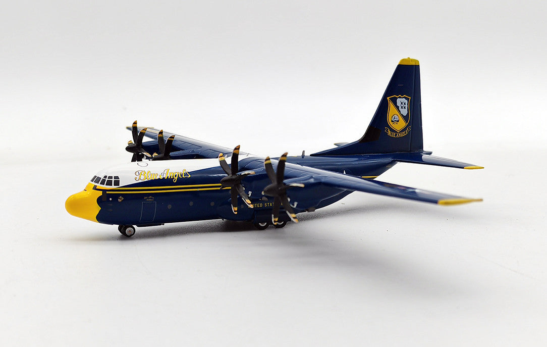 B-130-BA-170 | Blue Box 1:200 | C-130J Hercules US Marines Blue Angels 170000 (with stand)