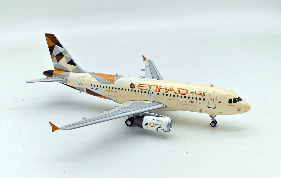 IF319EY0923 | InFlight200 1:200 | Airbus A319-132 Etihad A6-EIE (with stand)