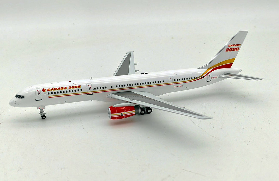 IF7521012B | InFlight200 1:200 | Boeing 757-200 Canada 3000 C-FOOE (with stand)