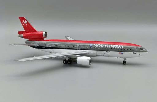 B-NW-104-227 | Blue Box 1:200 | DC-10-30 Northwest N227NW (with stand)