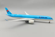 WBHLA3508598 | Blue Box 1:200 | Airbus A350-900 Korean Air HL8598 With Stand