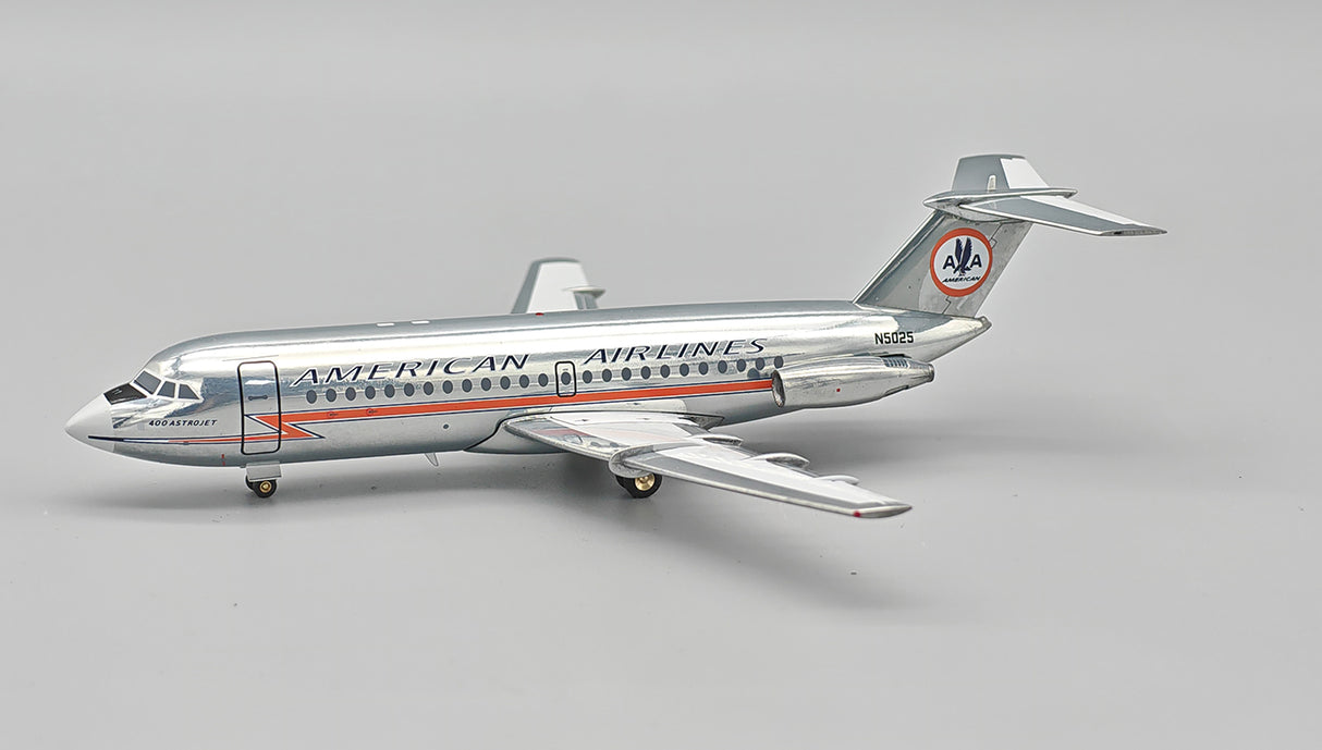 IF111AA0525P | InFlight200 1:200 | BAC 111-401AK American Airlines N5025 Polished with stand *Coming soon*