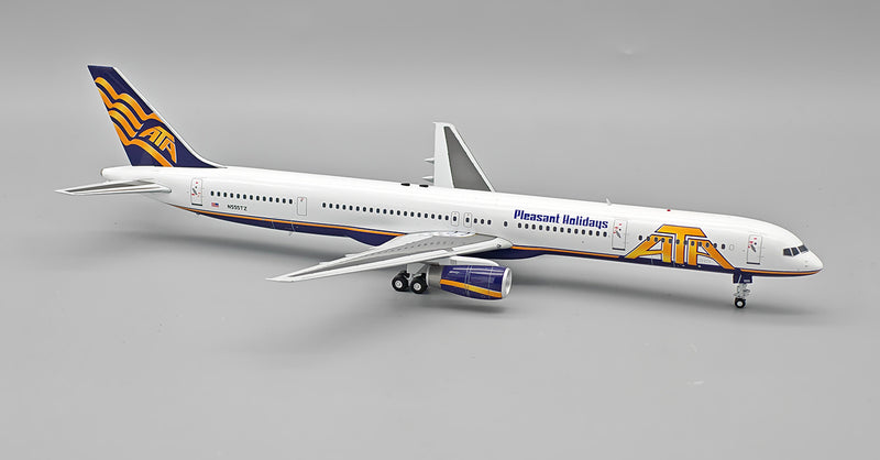 IF753AT0725 | InFlight200 1:200 | Boeing 757-33N, American Trans Air - ATA (Pleasant Holidays) N555TZ with stand