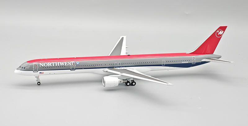 B-753-NW-583 | BBox 1:200 | Boeing 757-300 N583NW Northwest