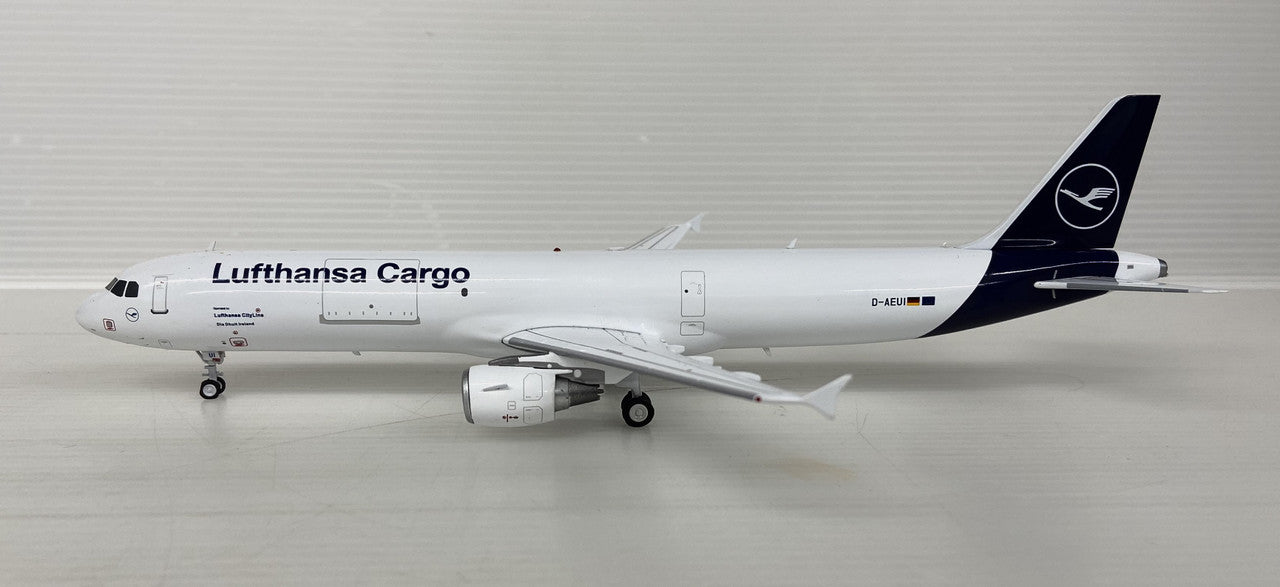 JF-A321-040 | JFox Models 1:200 | Airbus A321-211-P2F Lufthansa Cargo D-AEUI