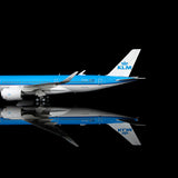 L2413 | SQ Wings 1:200 | Airbus A350-900 KLM PH-ZNA | is due July 2026