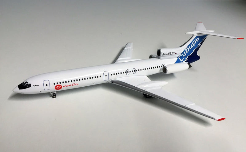 JC2SBI027 | JC Wings 1:200 | Tupolev Tu-154M S7 Siberia Airlines RA-85628