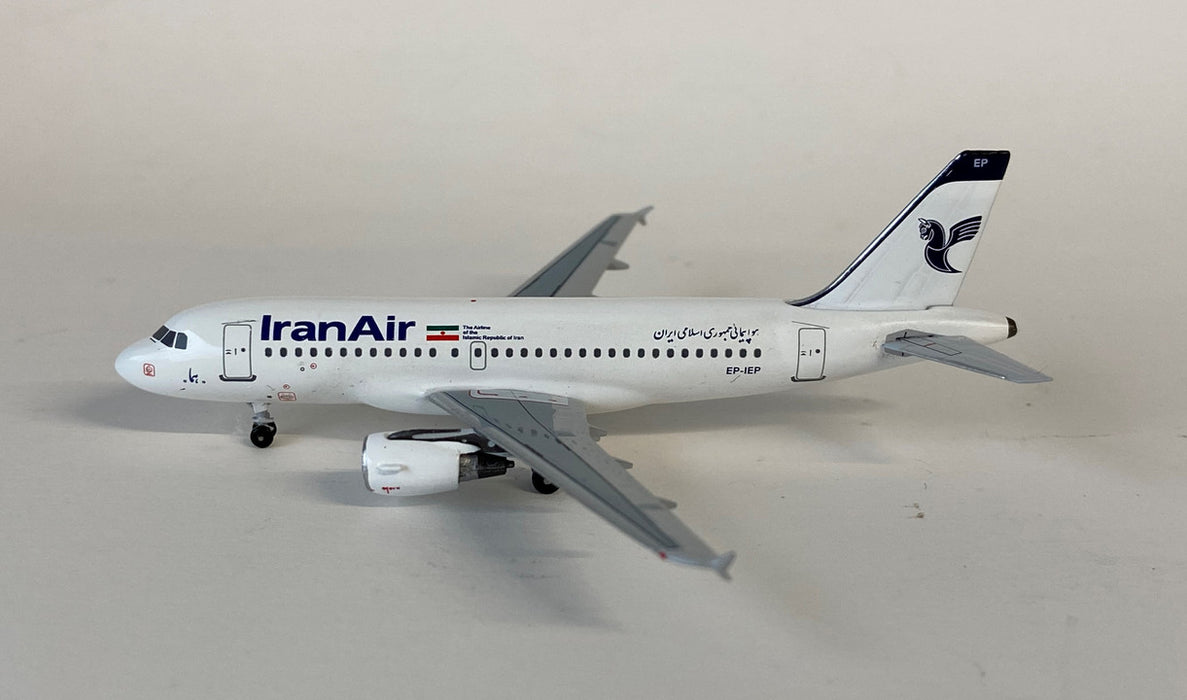 AC411020 | Aero Classics 1:400 | Airbus A319-111 Iran Air EP-IEP