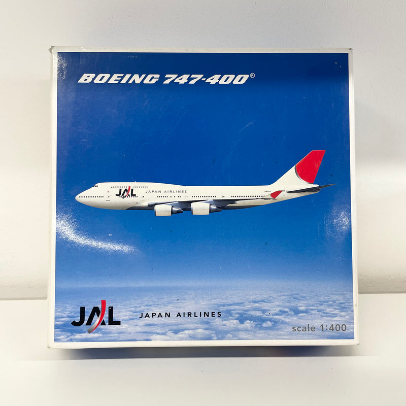 561310 | Herpa Wings 1:400 | Boeing 747-400, JAL JA8088 **PRE OWNED**