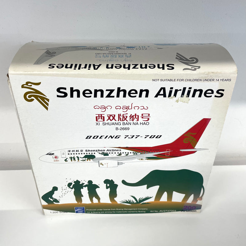 AV2737003 | Aviation 200 1:200 | Boeing 737-700 Shenzhen Airlines 'Elephant Scheme' B-2669 PRE-OWNED