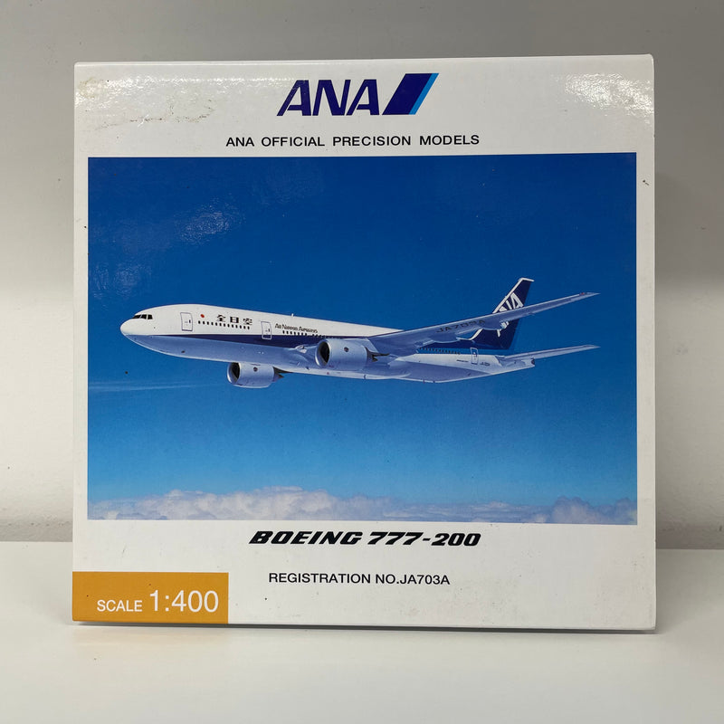 NH40023 | Hogan Wings 1:400 | Boeing 777-200 ANA All Nippon Airways JA703A **PRE OWNED**