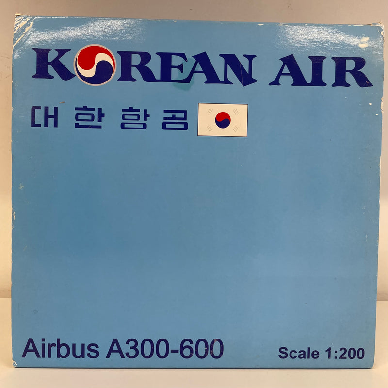 JC2033 | JC Wings 1:200 | Airbus A300 Korean Air Cargo HL7299 **PRE-OWNED**