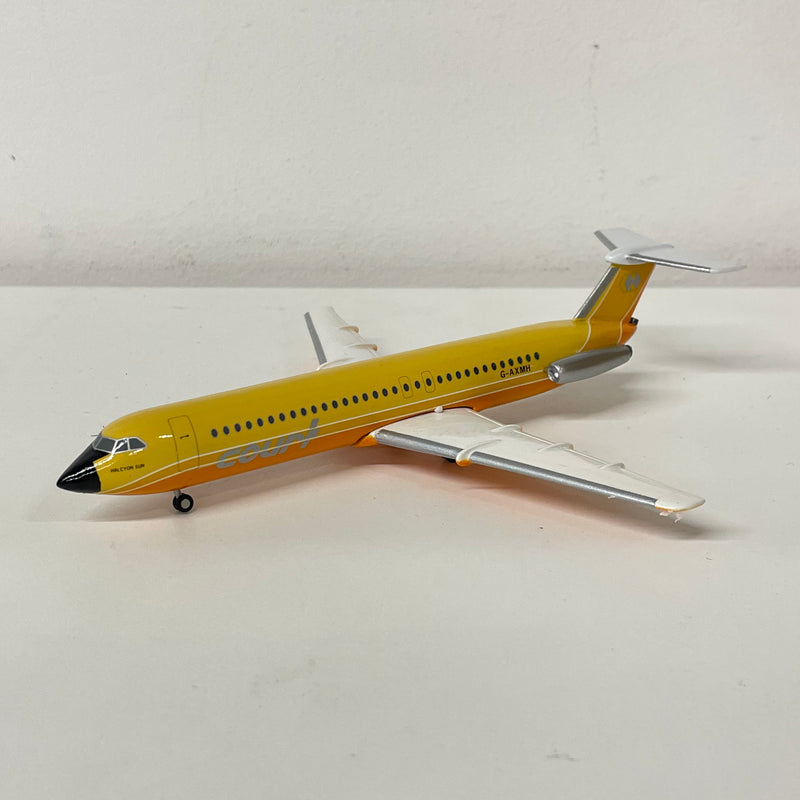 SL-G-AXMH | Skyline Classics 1:200 | BAC-111 Court Yellow G-AXMH **PRE-OWNED**