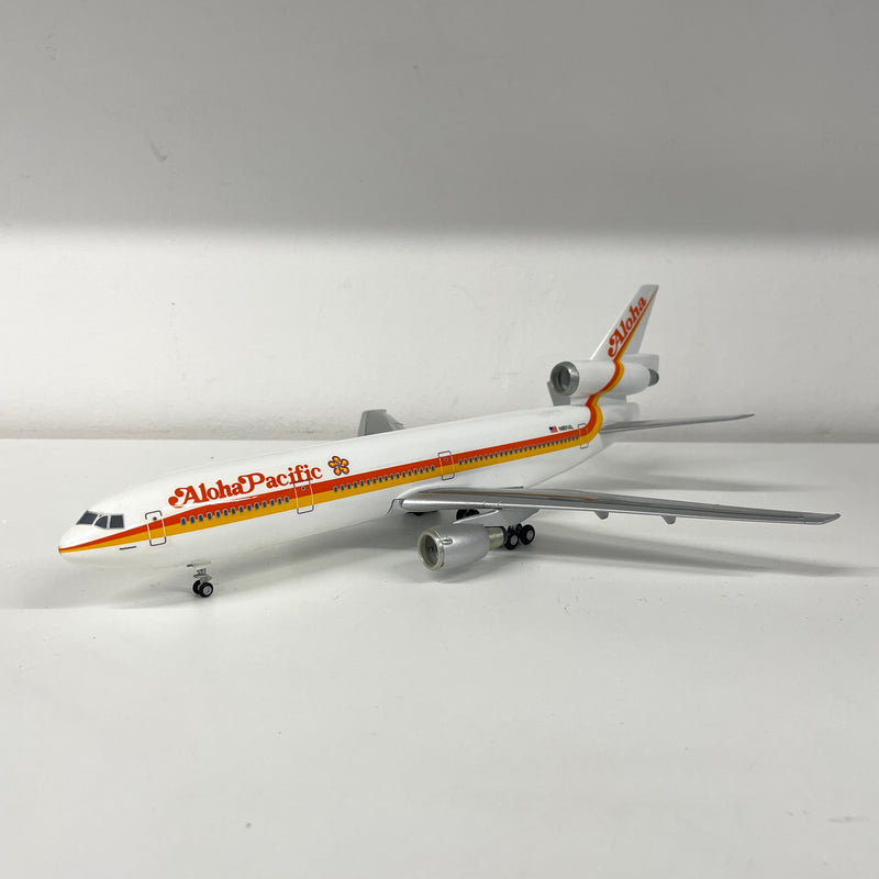 SL-N801AL | Skyline Classics 1:200 | DC10 Aloha Pacific N801AL **PRE-OWNED**