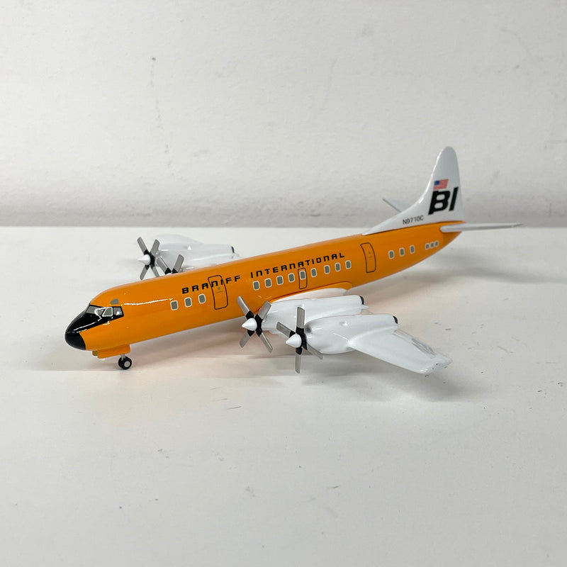 SL-N9710C | Skyline Classics 1:200 | Electra Braniff International Orange N9710C **PRE-OWNED**