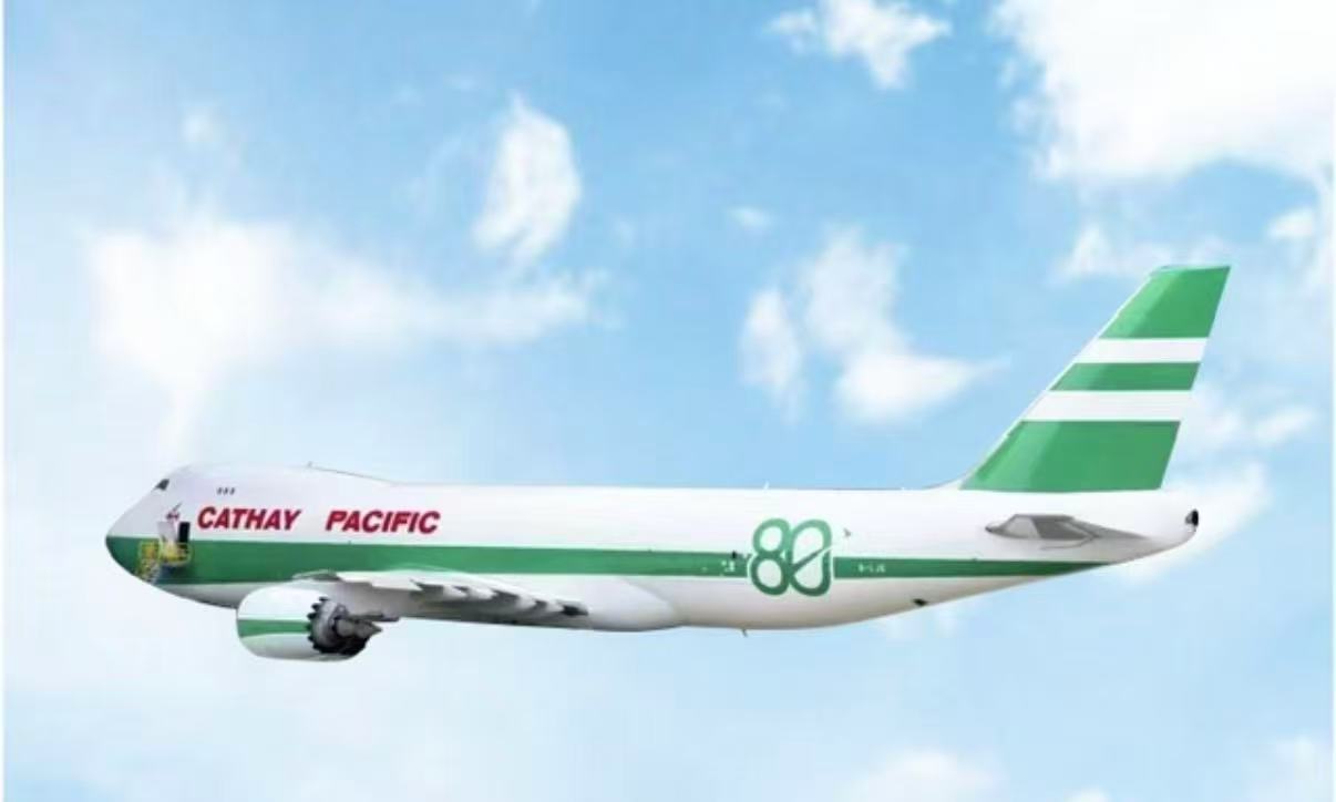 PH04685 | Phoenix 1:400 | Boeing 747-8F Cathay Pacific B-LJE 80th Anniversary Retro