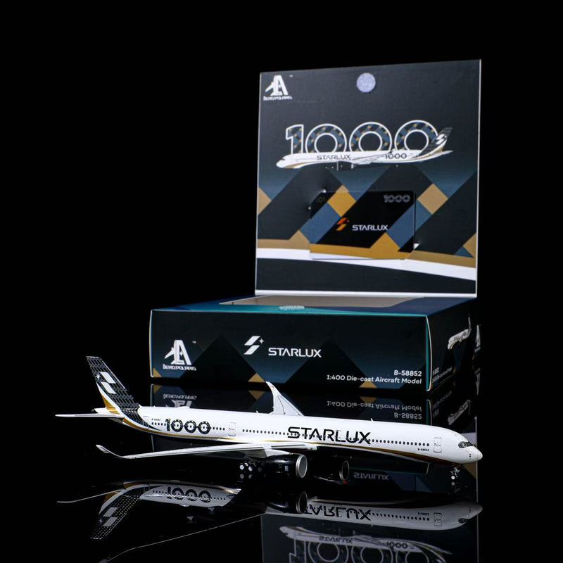 HA35K0013 | Aero Polaris 1:400 | Airbus A350-1000 Starlux Airlines B-58552 Carbon Fiber | is due July 2026