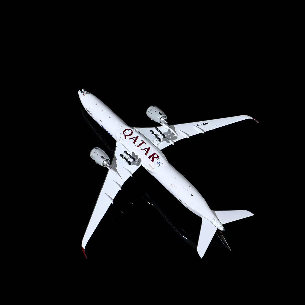 HA35K0007 | Aero Polaris 1:400 | Airbus A350-1000 Qatar Airways A7-ANE Oneworld