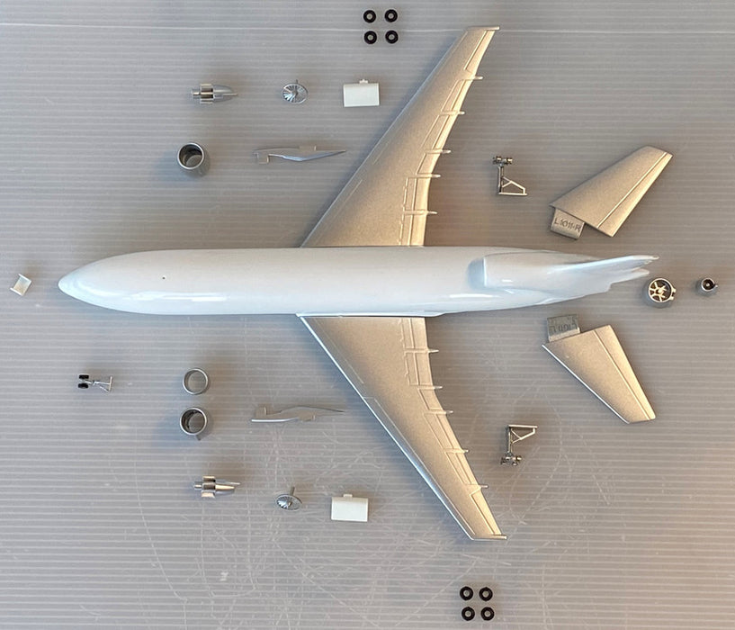 IFKITL1011 | InFlight200 1:200 | Lockheed L-1011 TriStar 100/200 metal kit in white