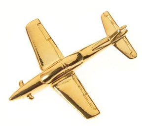 CL067 | Clivedon Collection Pin Badges | Pilatus PC21 22ct Gold plated pin badge