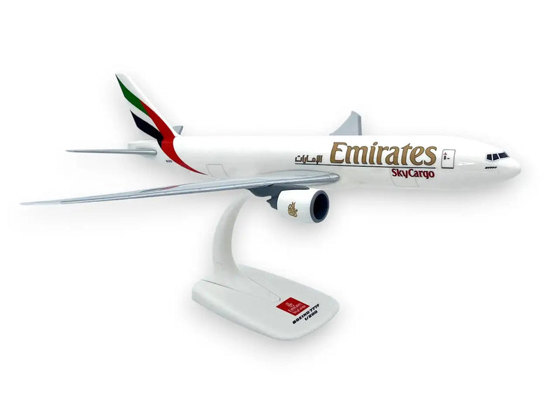 PP-460472 | PPC Models 1:200 | Boeing 777-200FR Emirates SkyCargo New Livery A6-EFU (plastic push fit)