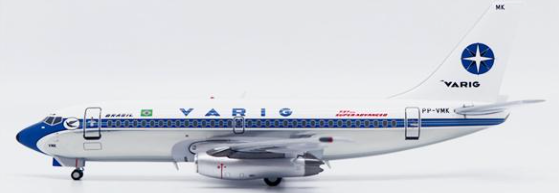 XX20509 | JC Wings 1:200 | Varig Boeing 737-200 Polished Reg: PP-VMK With Stand | is due May 2025