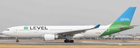 XX40724 | JC Wings 1:400 | Airbus A330-200 Level Reg: EC-NEN With Antenna | is due: July 2025