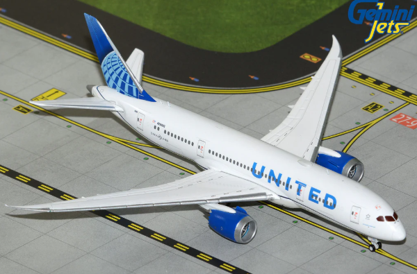 GJUAL2329 | Gemini Jets 1:400 | United Airlines B787-8 N26902 (current livery) | is due May 2025