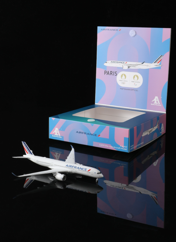 HA3590002 | Aero Polaris 1:400 | Airbus A350-900 Air France F-HUVJ