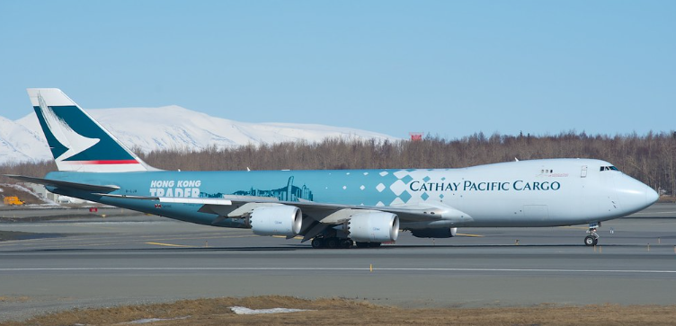 D09F | YY Wings 1:400 | Boeing 747-8 Cathay Pacific Trader Flaps Down B-LJA | is due October 2025