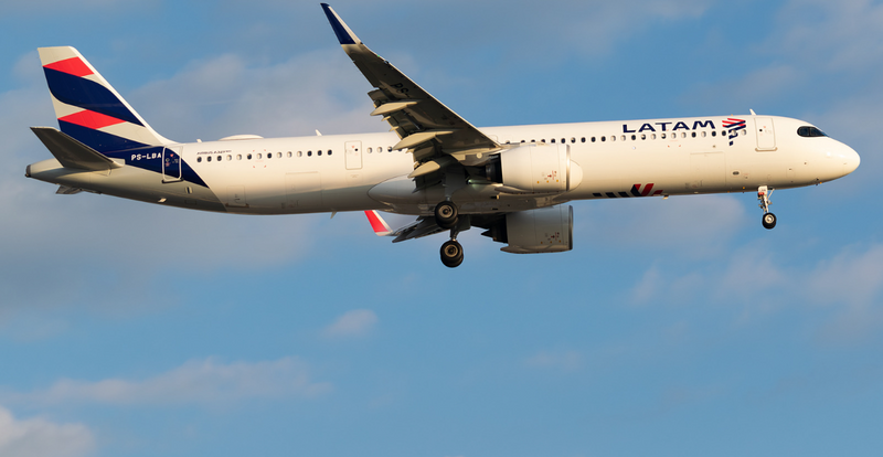 PH12046 | Phoenix 1:400 | Airbus A321neo Latam PS-LBA | is due November 2025
