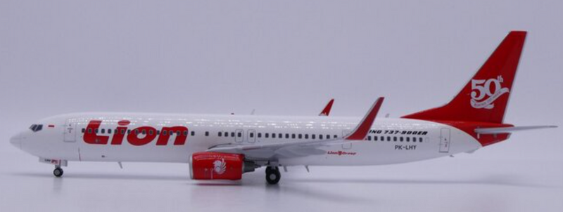 XX20599 | JC Wings 1:200 | Boeing 737-900ER Lion Air PK-LHY | is due October 2025
