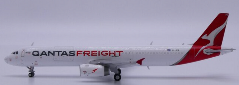 XX40672 | JC Wings 1:400 | Airbus A321(P2F) Qantas Freight VH-XF6 | is due October 2025