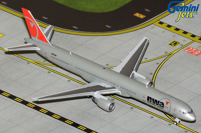 GJNWA2366 | GeminiJets 1:400 | Boeing 757-300 Northwest Airlines N587NW 'nwa'