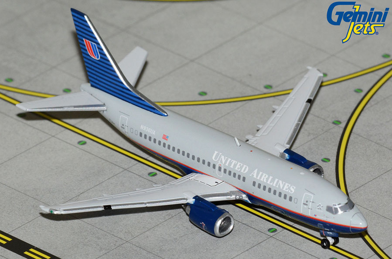GJUAL2348 | GeminiJets 1:400 | Boeing 737-500 United Airlines N936UA (battleship livery)