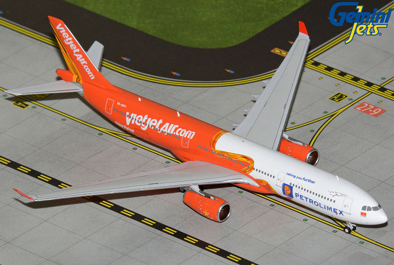 GJVJC2080 | GeminiJets 1:400 | Airbus A330-300 VietJet Air VN-A811 “Petrolimex” livery