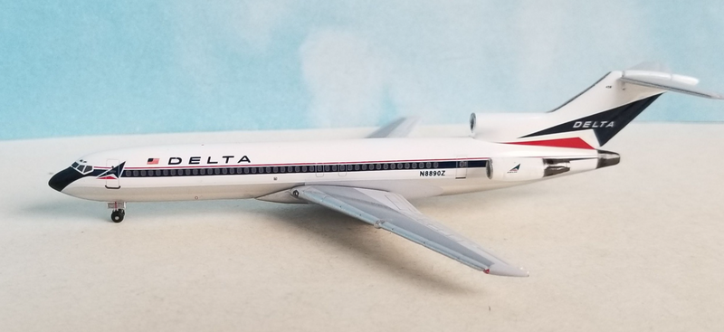BBX41684 | Aero Classics 1:400 | Boeing 727-200 Delta Airlines N8890Z