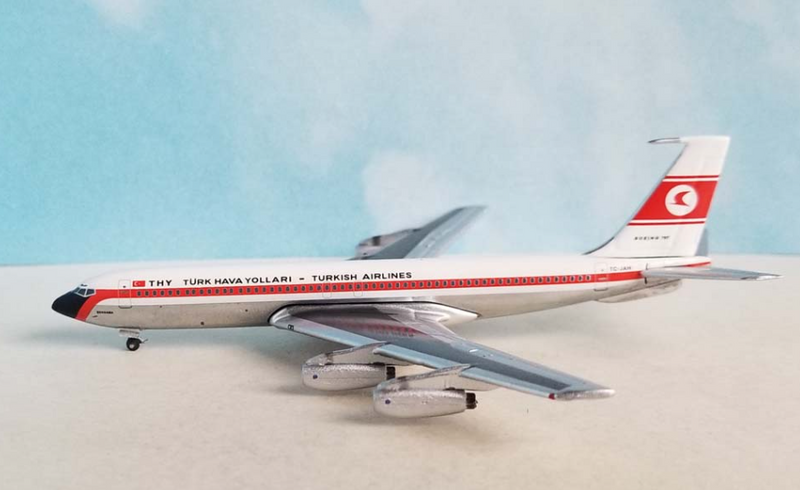 AC411466 | Aero Classics 1:400 | Boeing B707-300 Turkish Airlines TC-JAH