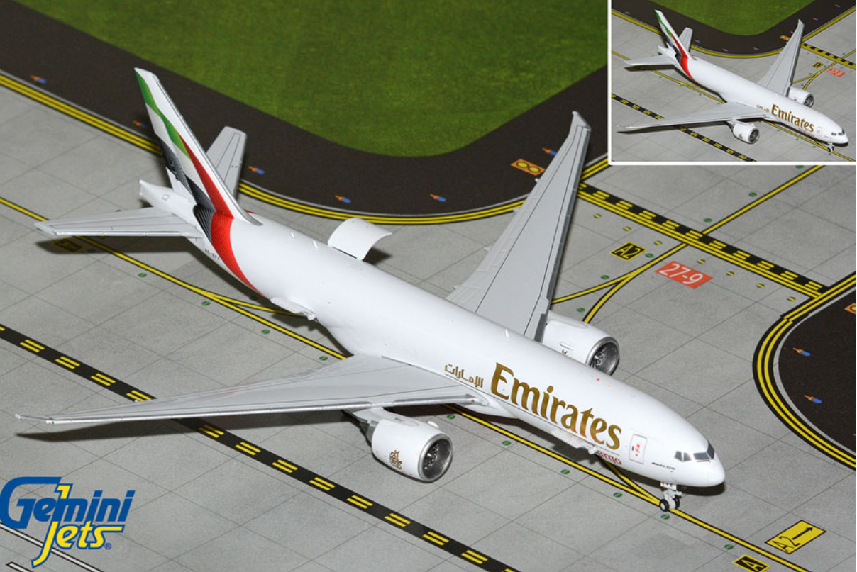 GJUAE2382 | GeminiJets 1:400 | Boeing 777-200LRF Emirates SkyCargo A6-EFV (new livery) Optional Doors Open/Closed Configuration