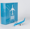 Boeing 777-300ER die-cast aircraft model in Korean Air livery at 1:400 scale.