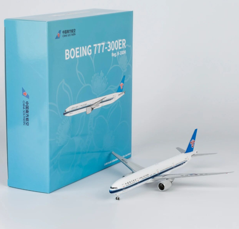 NG24206 | NG Models 1:400 | Boeing 777-300ER China Southern Airlines B-20DM
