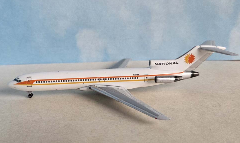 AC411483 | Aero Classics 1:400 | Boeing 727-200 National N4733