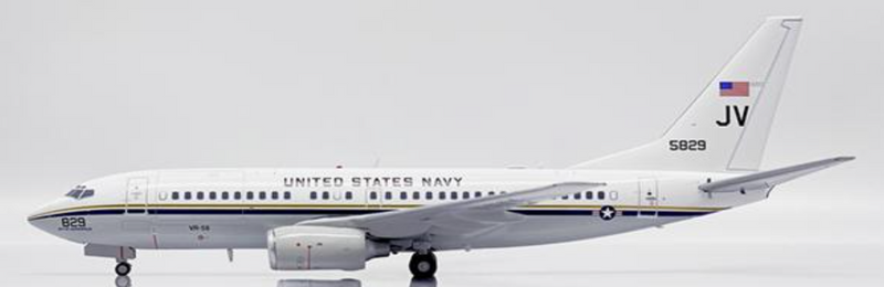 XX20279A | JC Wings 1:200 | Boeing C-40A Clipper Reg: 165829 US Navy 165829 Flaps Down | is due January 2026