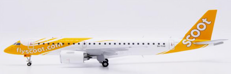 Embraer E190-E2 diecast aircraft model in Scoot livery with flaps down position.