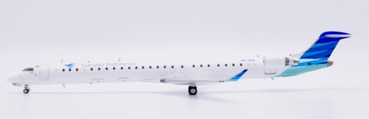 XX20566 | JC Wings 1:200 | Bombardier CRJ-1000ER Reg: PK-GRA With Stand Garuda Indonesia PK-GRA | is due January 2026