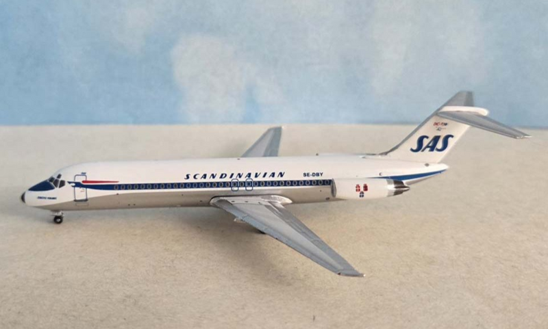 AC411444 | Aero Classics 1:400 | Douglas DC-9-30 Scandinavian Airlines SE-DBY