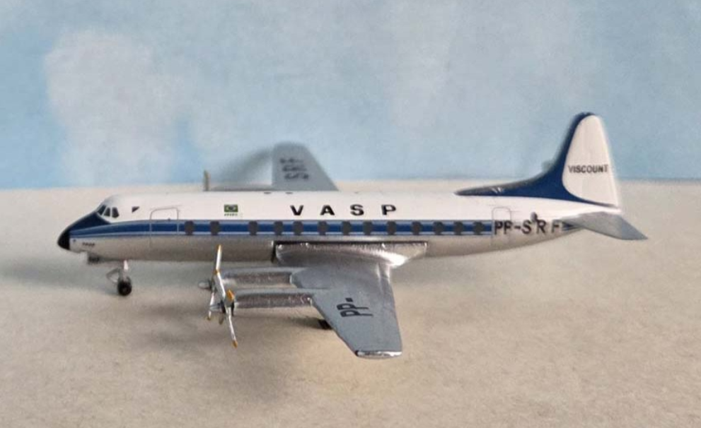 AC411464 | Aero Classics 1:400 | Vickers Viscount 800 VASP PP-SRF